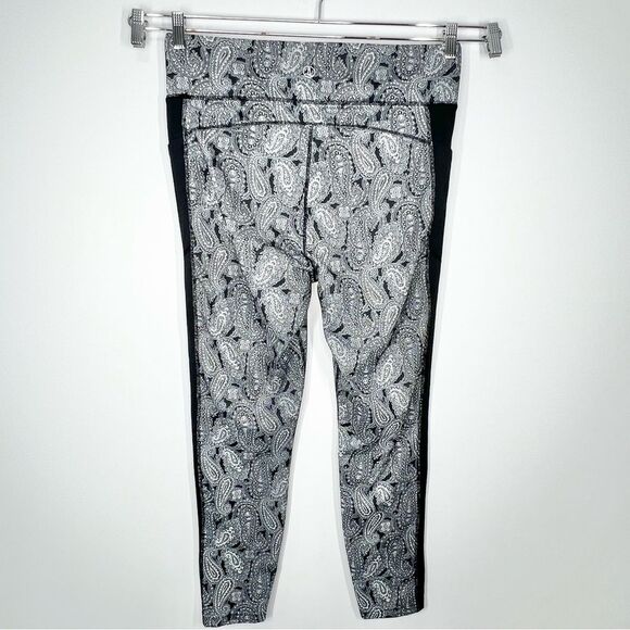 Lot Of 2 Lands End Active Compression Leggings Navy Palm & Paisley XLT XL TALL - Picture 7 of 13